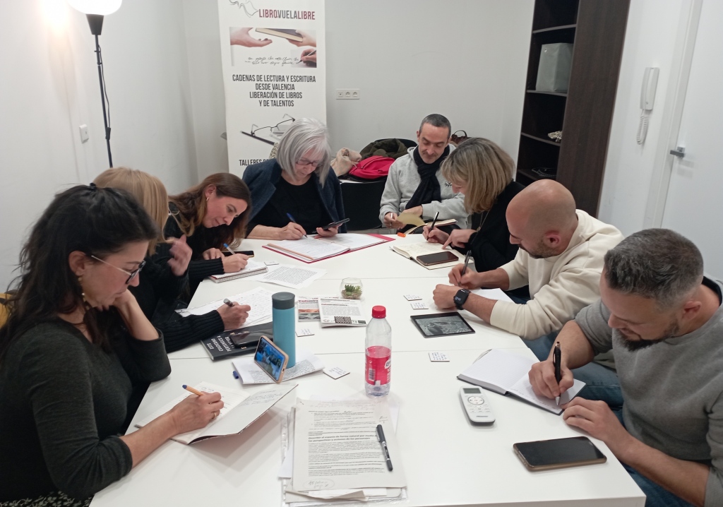 Estrategias narrativas en las actividades en curso de los talleres de escritura creativa online y presenciales en Valencia de LIBRO VUELA LIBRE